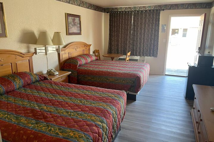 Lakeside Inn & Suites by OYO Mathis I 37