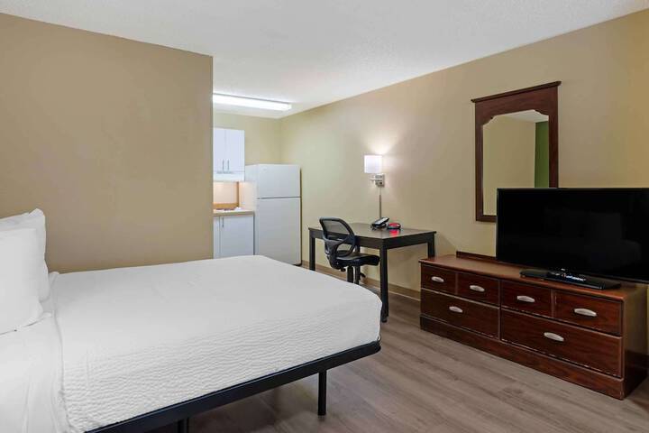 Room 18 of 24