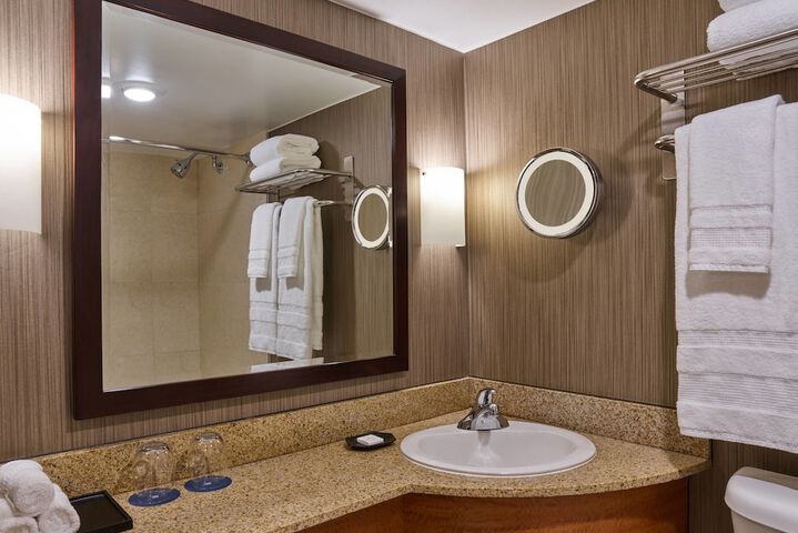Courtland Grand Hotel Trademark Collection by Wyndham