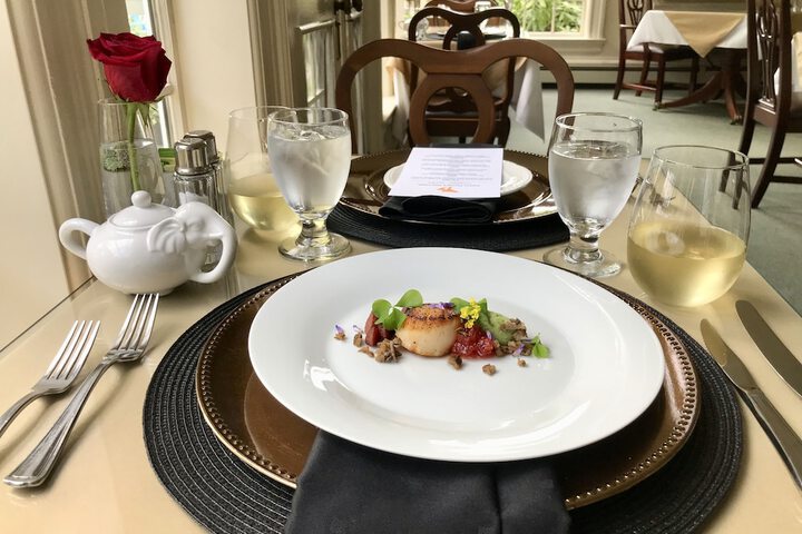 Tattingstone Inn