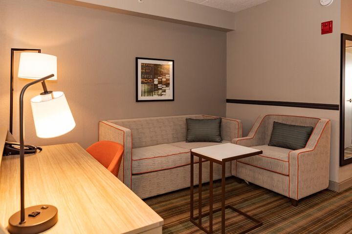Hampton Inn & Suites Newark Airport Elizabeth