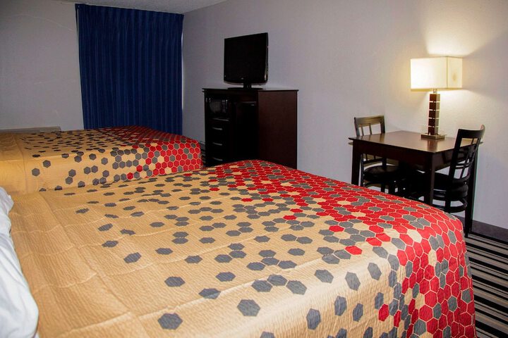 Room 30 of 66