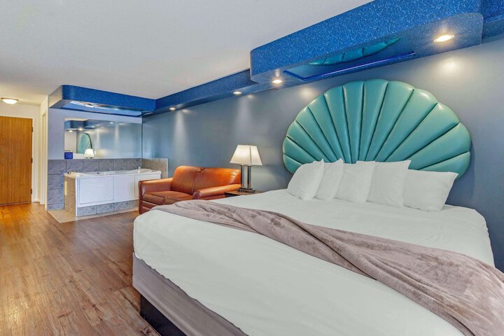 Room 105 of 134