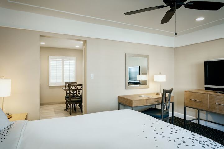 Room 16 of 24