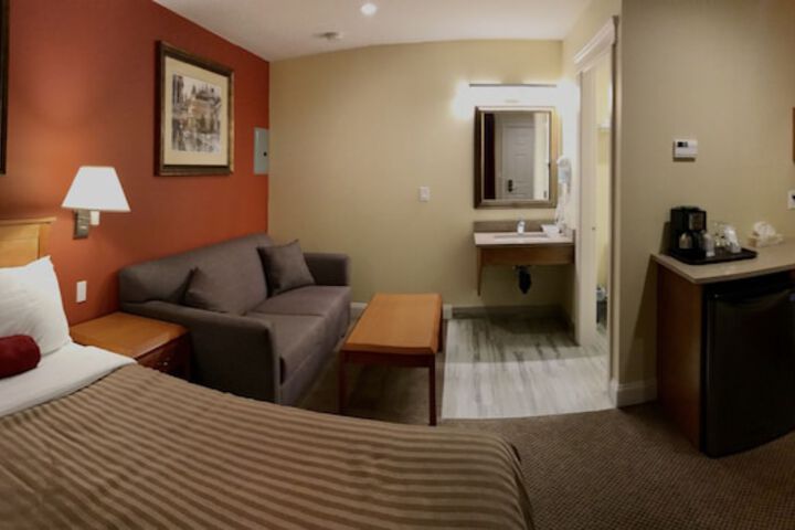 Room 20 of 38