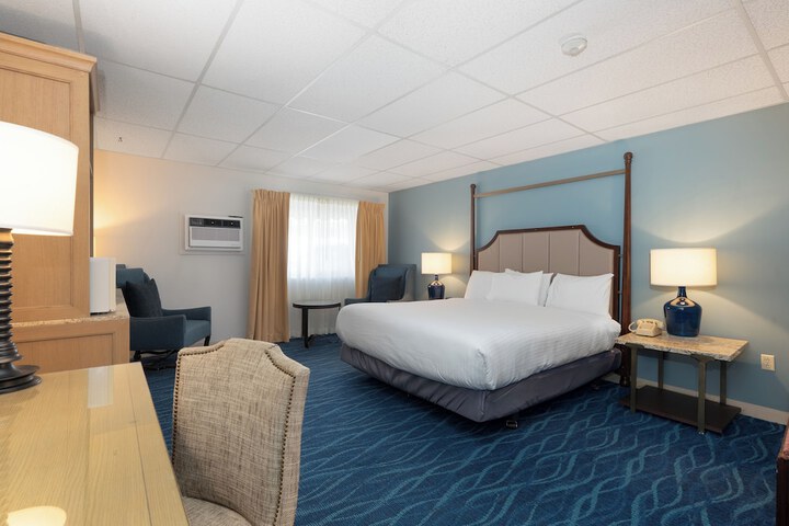 Boothbay Harbor Inn