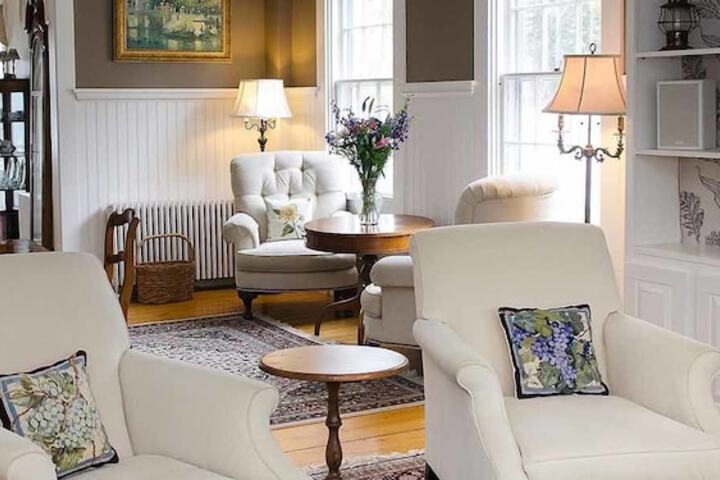 The Ashley Inn