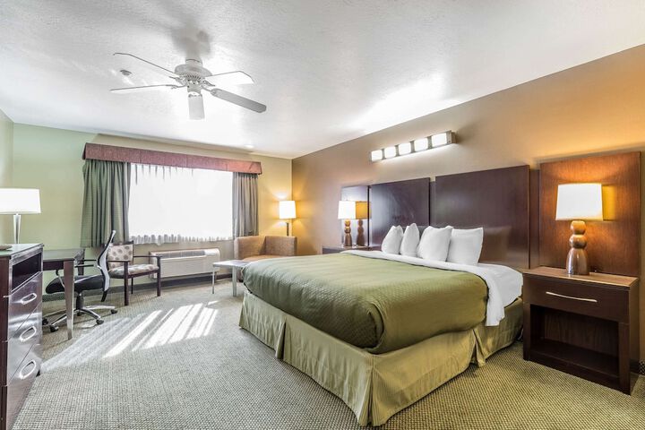 Room 15 of 35