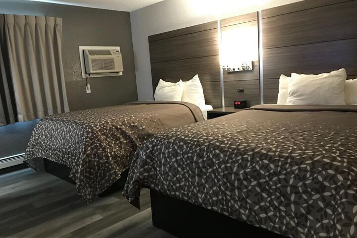 Room 28 of 35