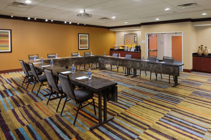 Fairfield Inn & Suites by Marriott Dallas Plano / The Colony