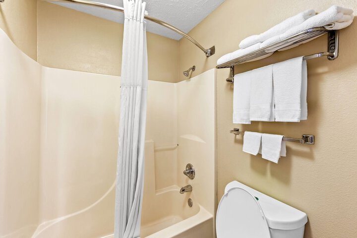 Days Inn by Wyndham Lexington