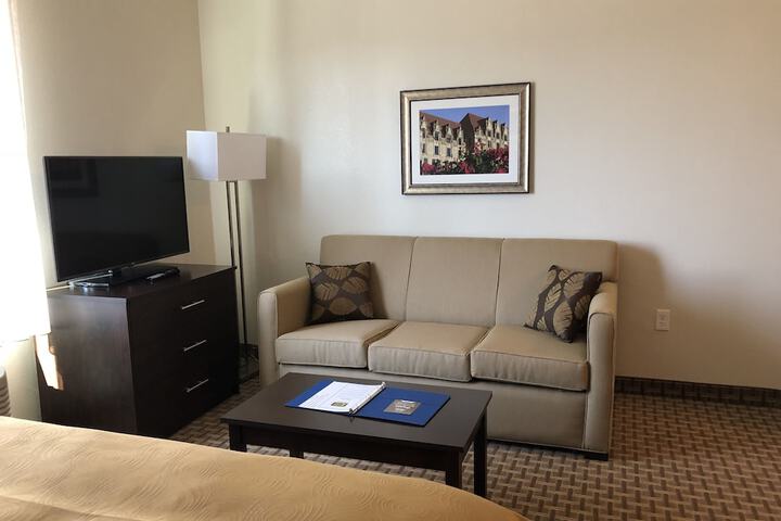 Room 34 of 61