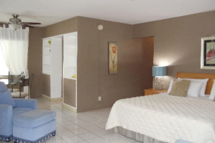 Room 85 of 141