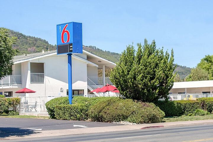 Hotel 3 of 35