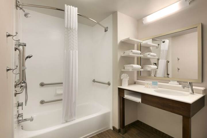 Hampton Inn & Suites Hershey