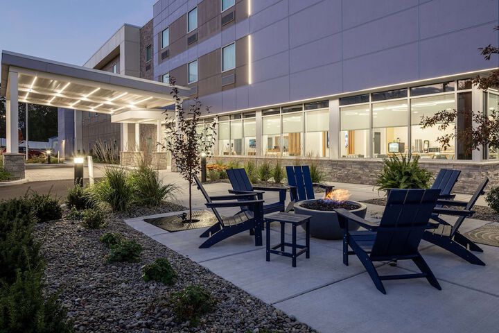Hotel 5 of 41