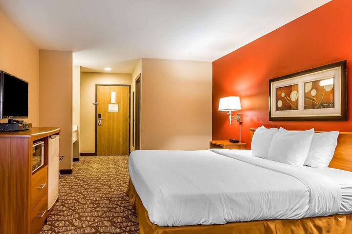 Quality Inn & Suites