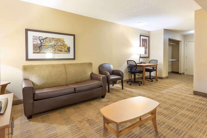 Room 11 of 29