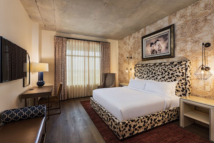 Room 21 of 40