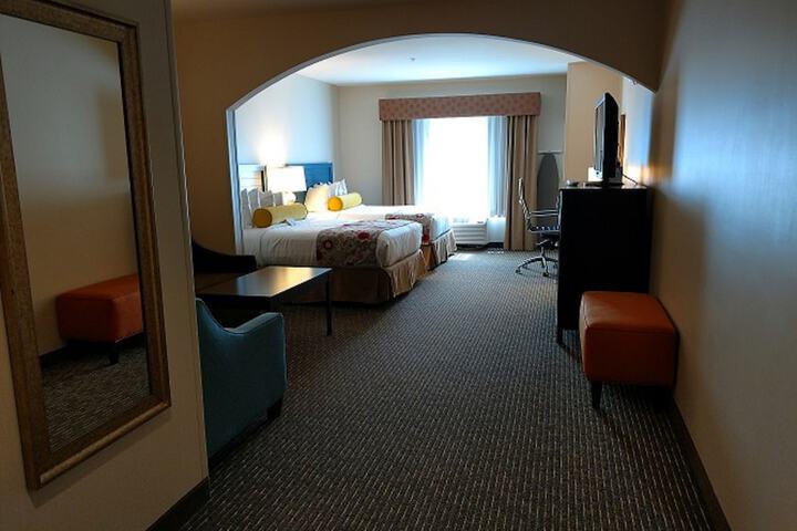 Room 10 of 49