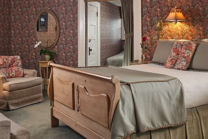 Albemarle Inn