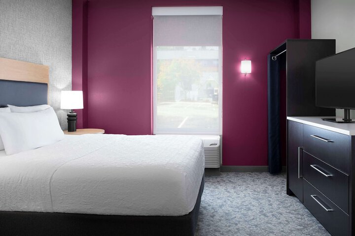Room 11 of 31