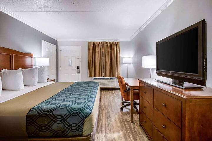 Room 11 of 21