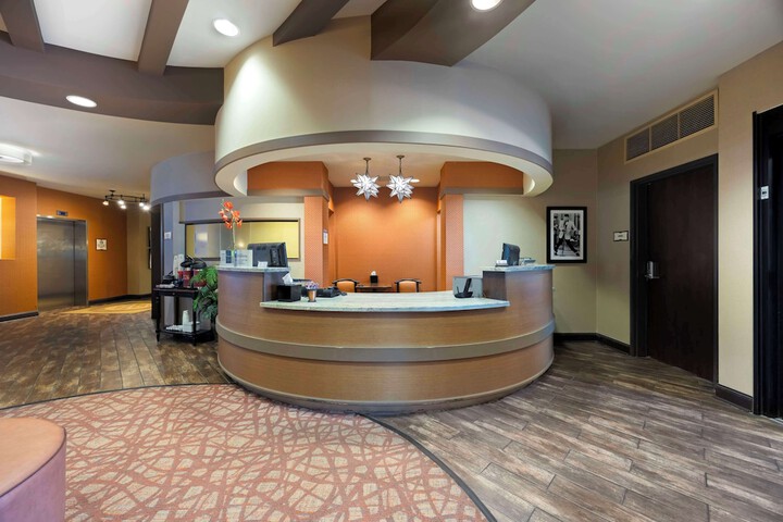 Best Western Plus Tupelo Inn & Suites