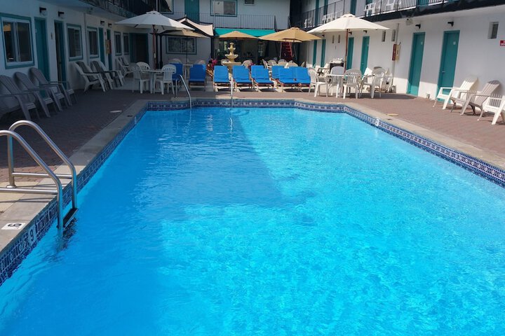 Pool 5 of 44