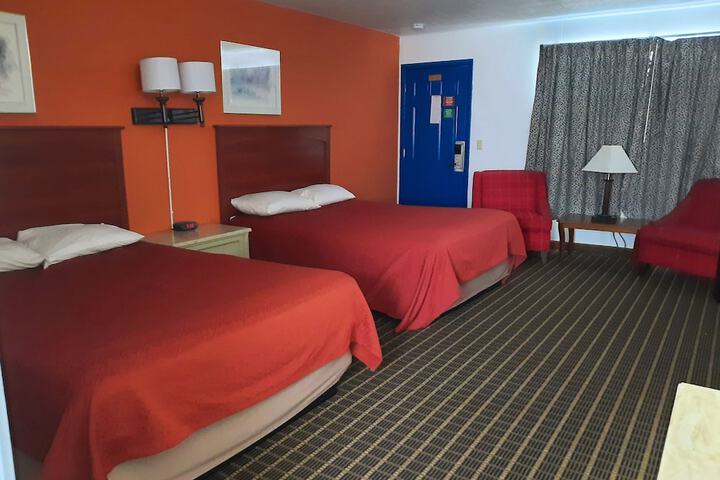 Room 53 of 53