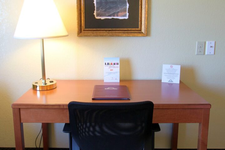 Room 29 of 40