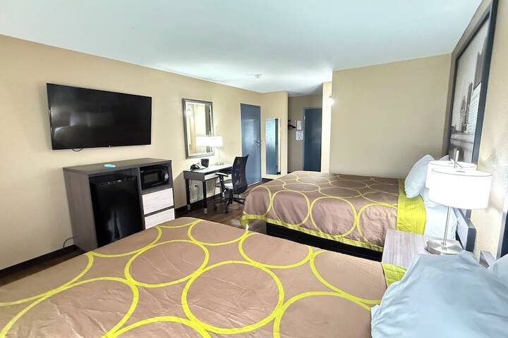 Super 8 by Wyndham Harrison OH