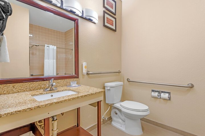 Comfort Inn North - Air Force Academy Area