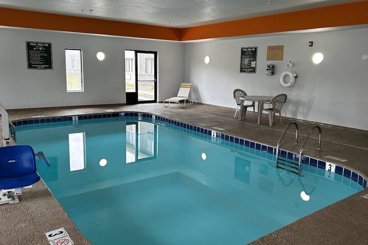 Super 8 by Wyndham Ankeny / Des Moines Area