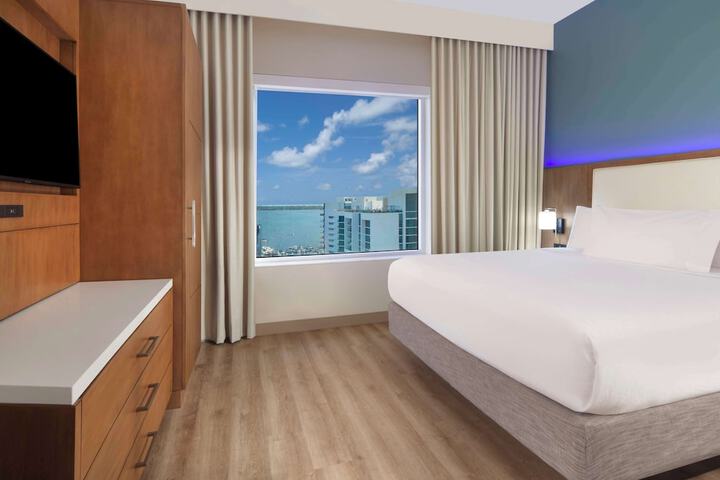 Embassy Suites by Hilton Sarasota FL