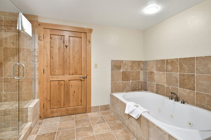 Grand Summit Hotel - Canyons Village a RockResort