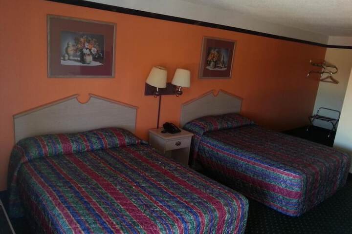 Room 12 of 26