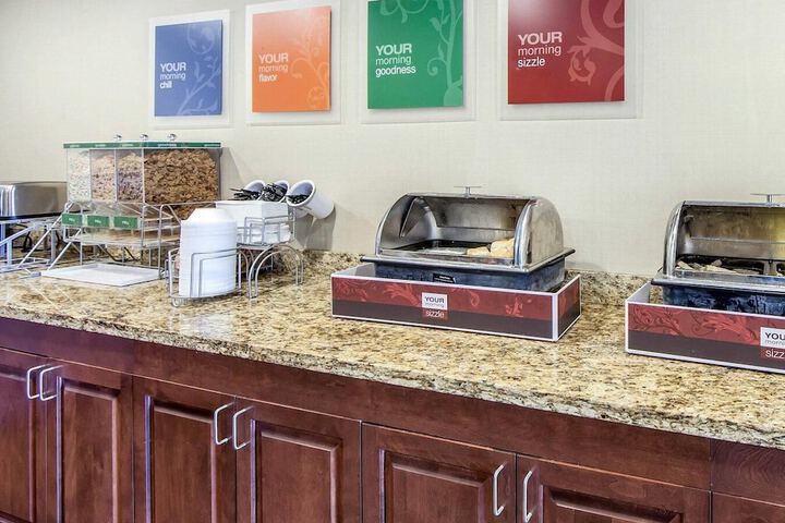 Comfort Suites Marietta - Parkersburg