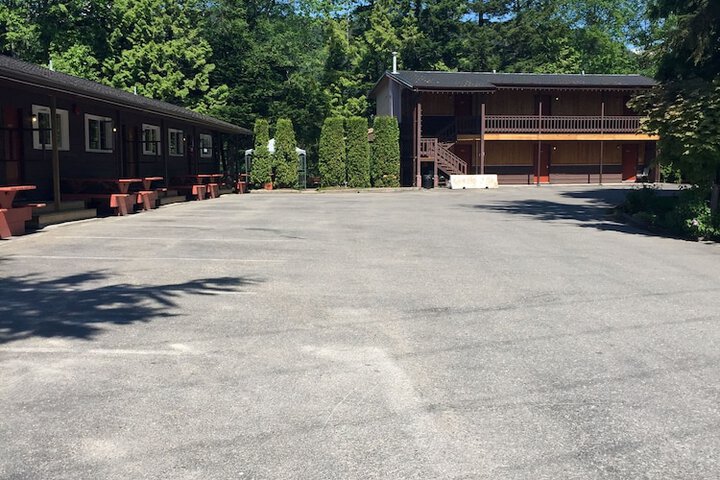 Property Grounds 32 of 40