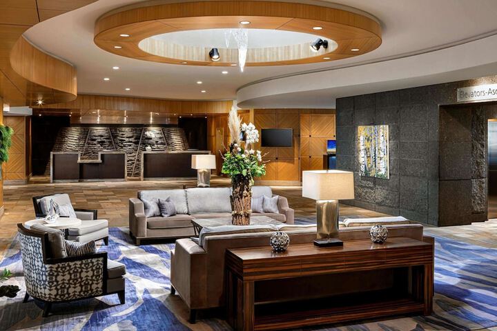 Fairmont Vancouver Airport In-Terminal Hotel