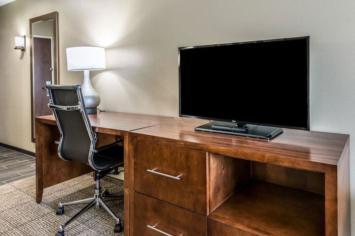 Room 17 of 48