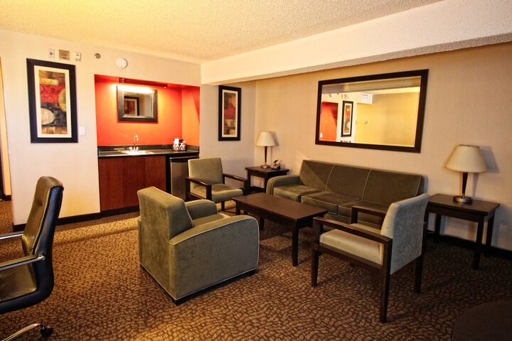 Room 16 of 34