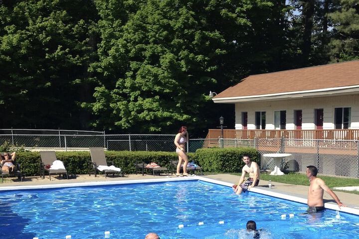 Pool 7 of 60