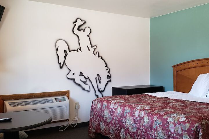 Room 54 of 72