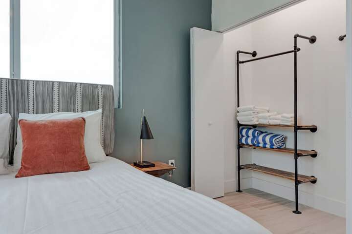 Room 76 of 149