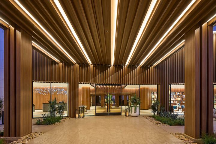 VEA Newport Beach a Marriott Resort & Spa