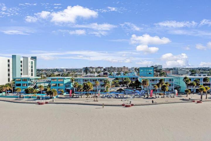 Thunderbird Beach Resort