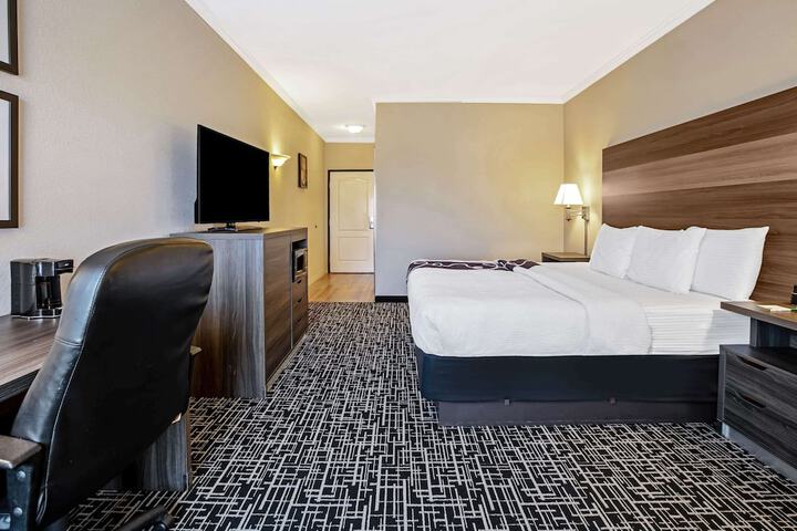 La Quinta Inn & Suites by Wyndham Garland Harbor Point