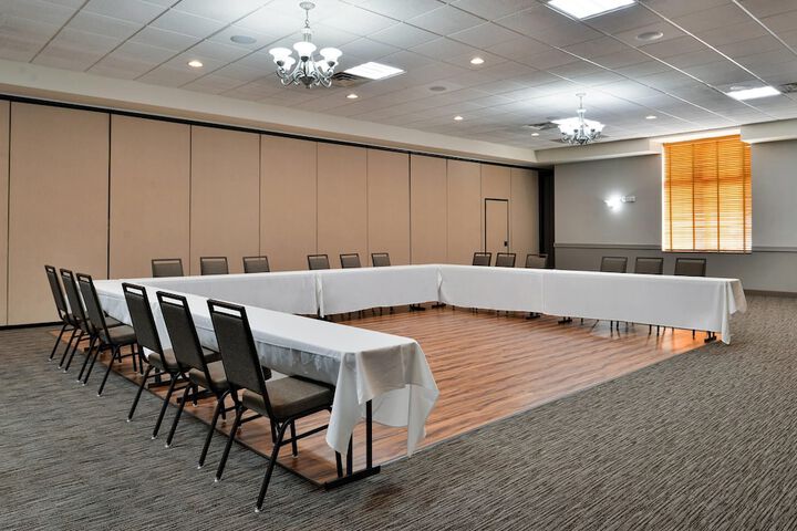 Comfort Inn & Suites Madison North