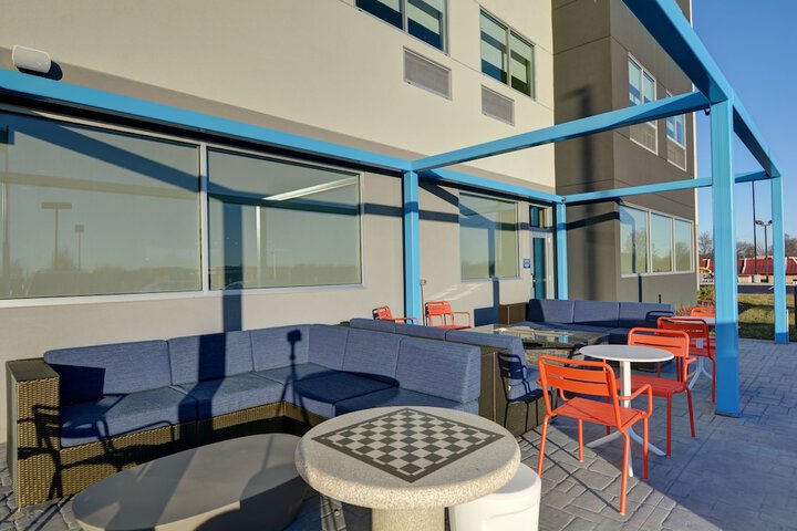 Terrace/Patio 45 of 48